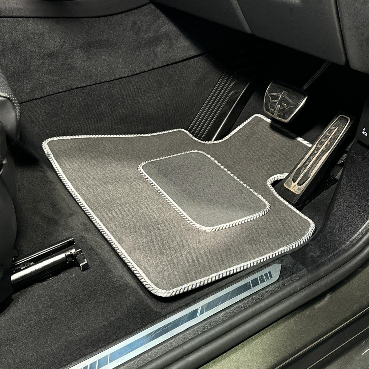 Audi A3 2012 - 2016 (8 Clip Version) Car Mats